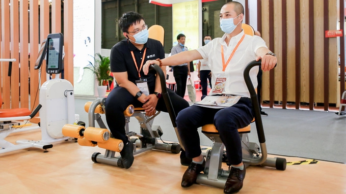 智慧养老成未来趋势，“黑科技”频现上海老博会