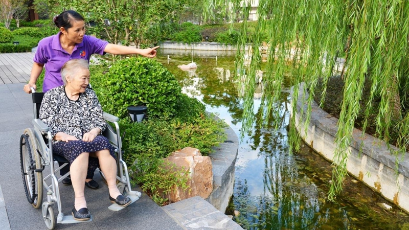 2021年中国智能养老设备市场规模及发展前景预测 智慧养老产业带动行业加速发展