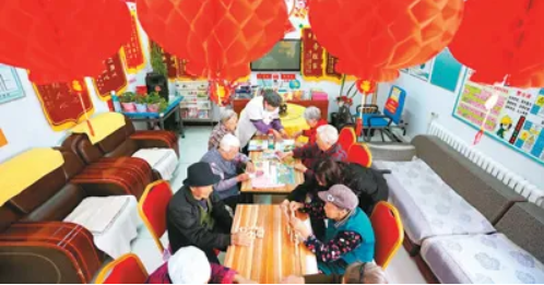 “老年版”APP兴起，适老化改造提速，老年人加快—— 享受智能生活 融入数字时代
